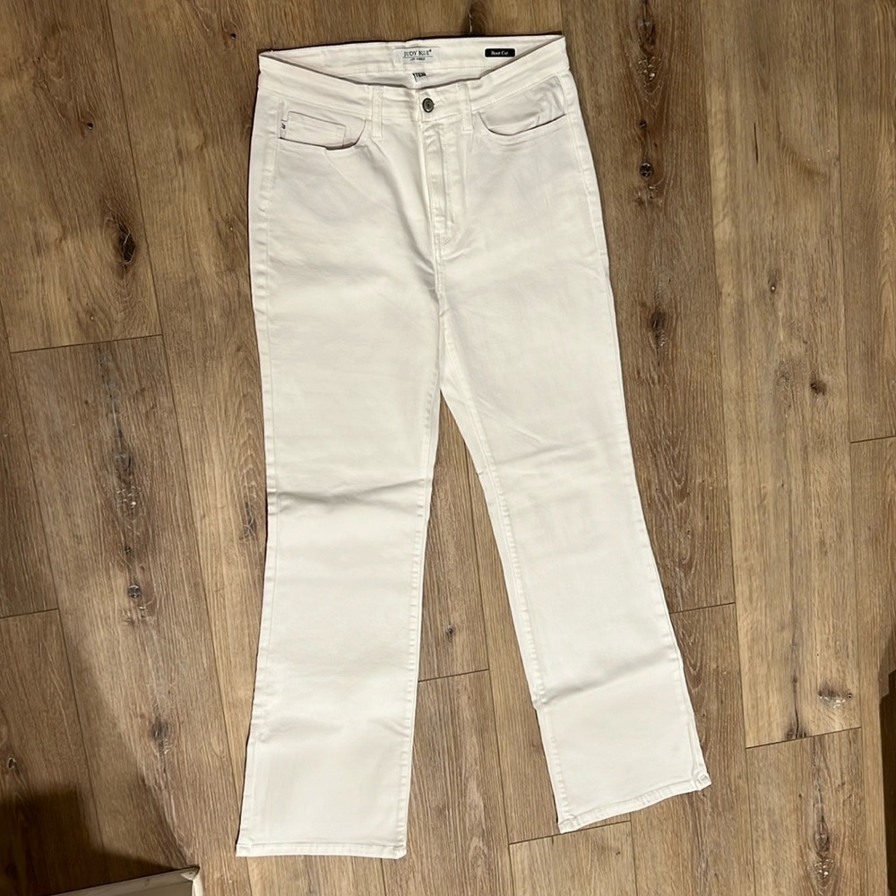 Judy Blue High rise white bootcut jeans